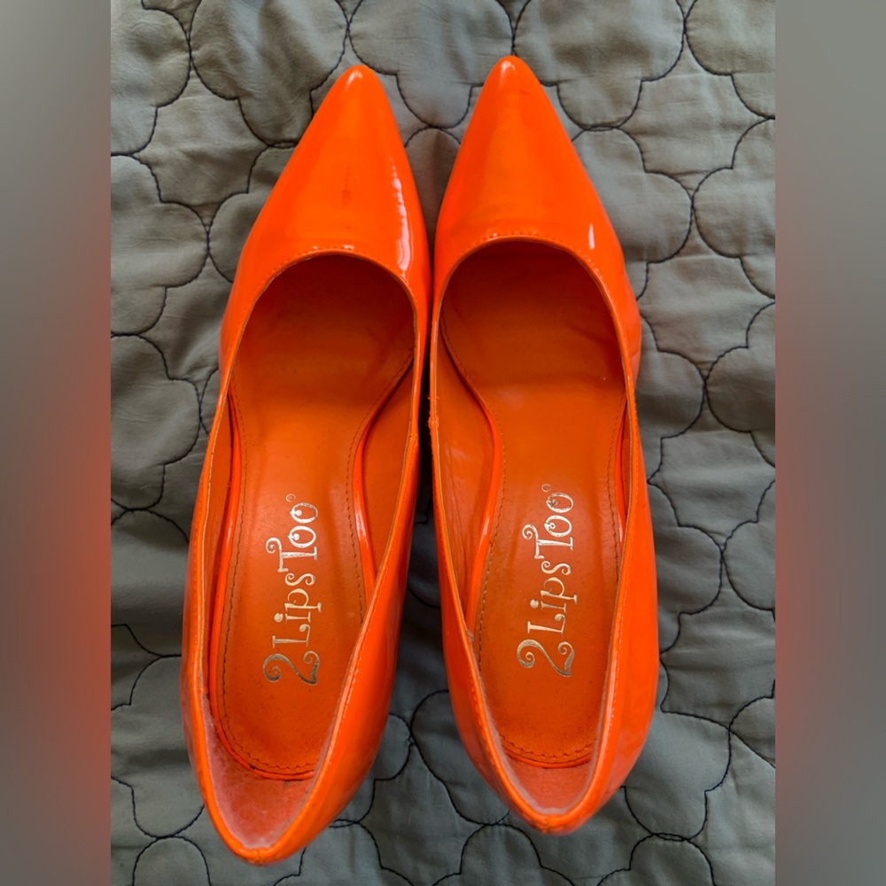 2 Lips Too Orange Heels